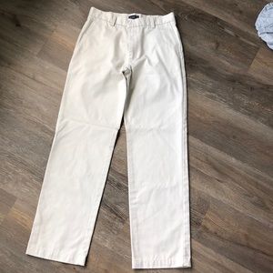 Izod 31x32 light khaki chinos